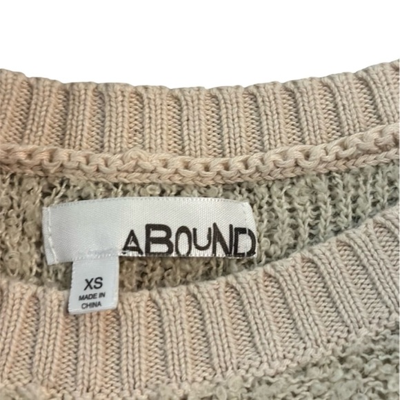 ABOUND Womens Off-White Crew Neck Sweater Classic Knit Design - Picture 6 of 8